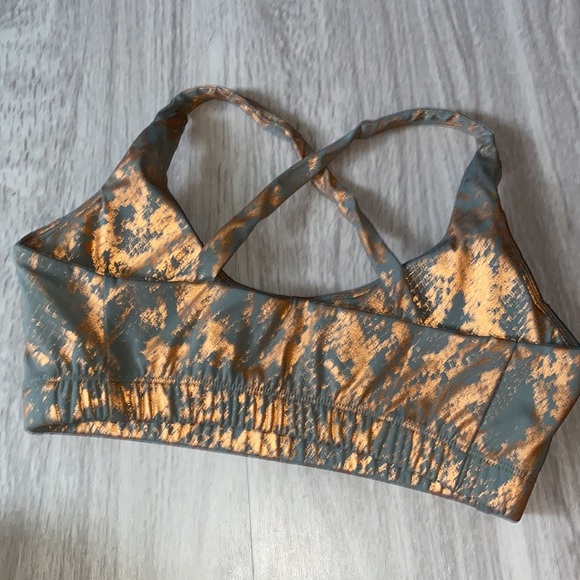 NWOT Metallic Snake Print Sports Bra - Picture 6 of 8